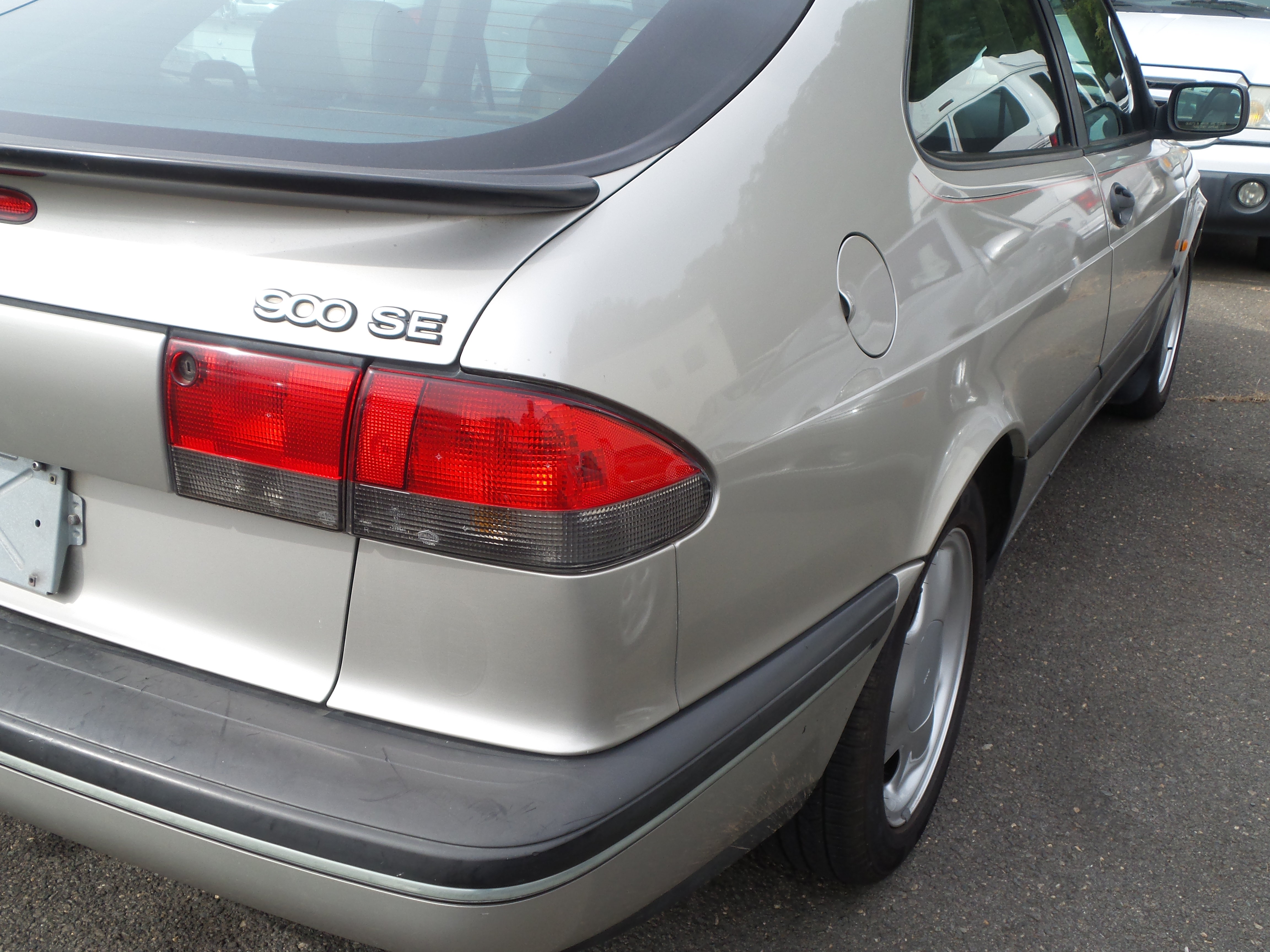 Used 1994 Saab 900 SE