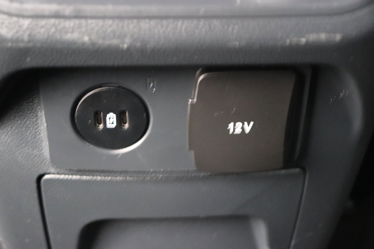Used 2025 Ford Explorer ST-Line image 24