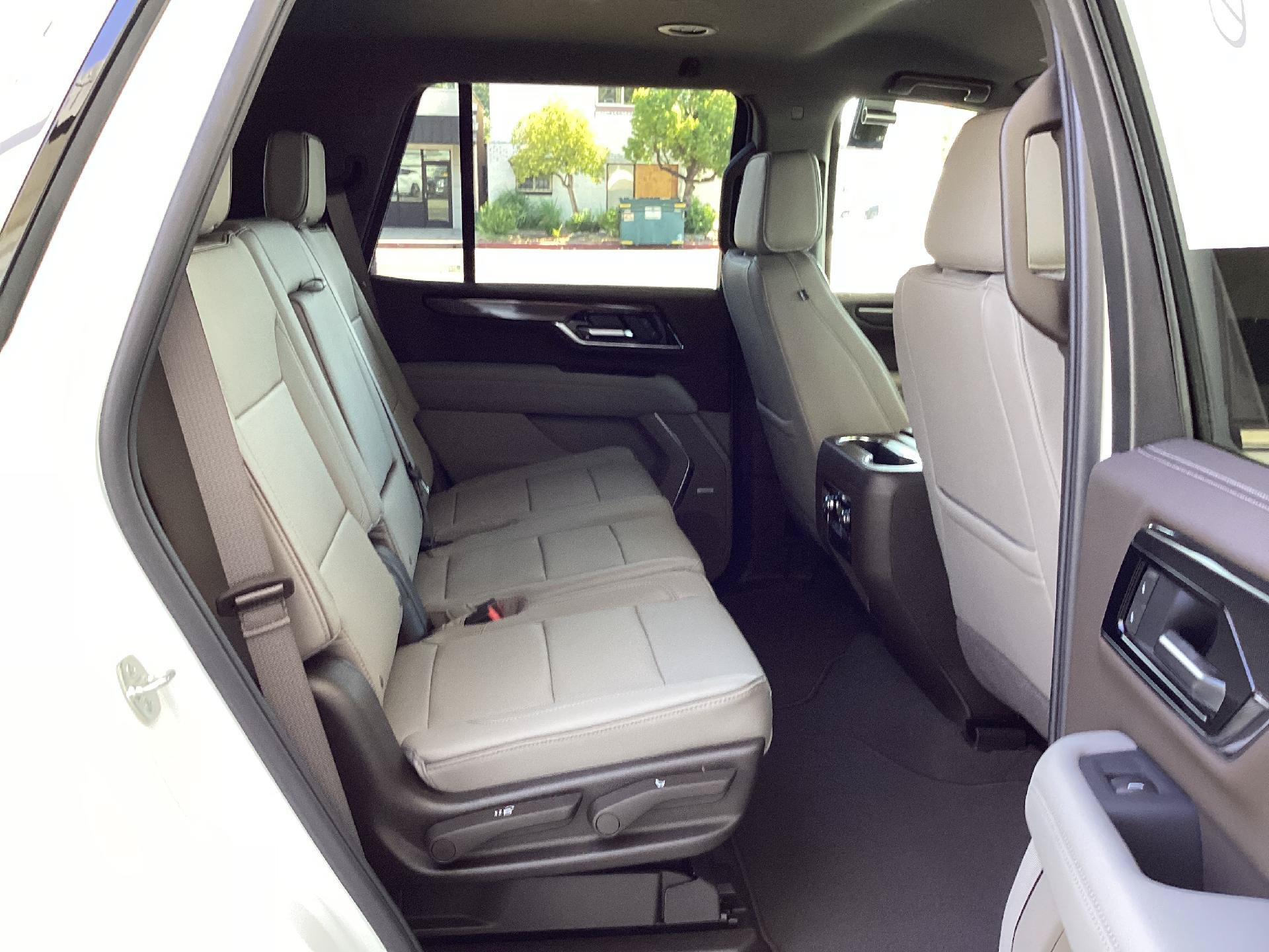 New 2026 GMC Yukon Elevation AWD/4WD image 16