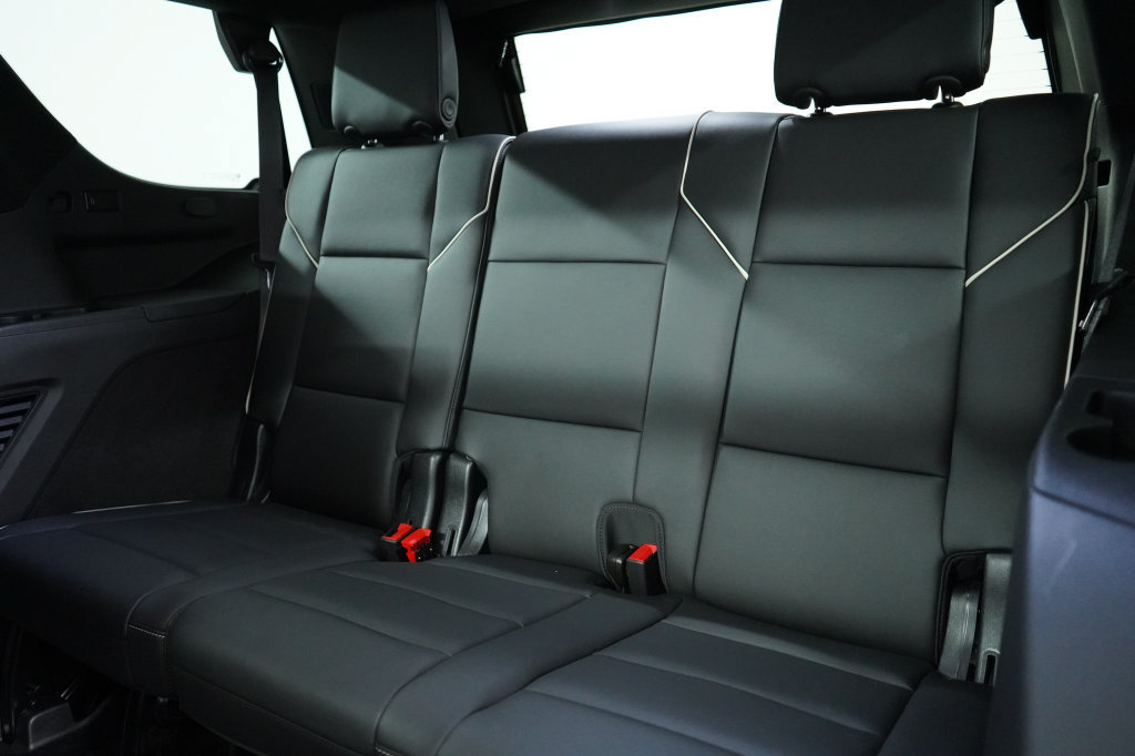 Used 2023 Cadillac Escalade Premium Luxury w/ LPO, Radiant Package AWD/4WD image 21