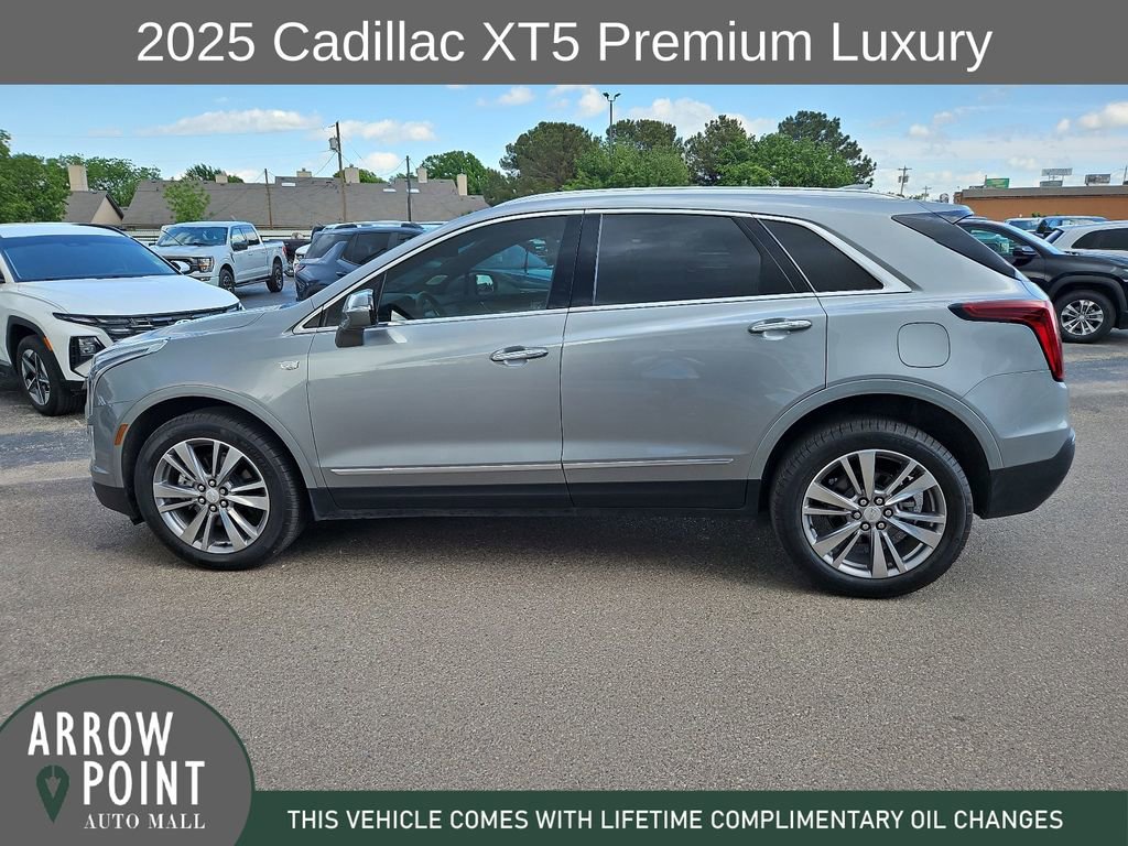 Used 2025 Cadillac XT5 Premium Luxury AWD/4WD image 7