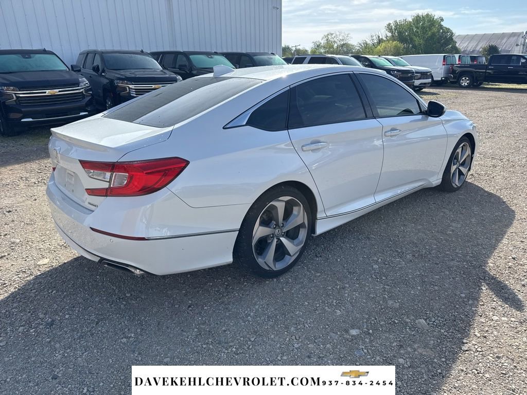 Used 2018 Honda Accord Touring image 4