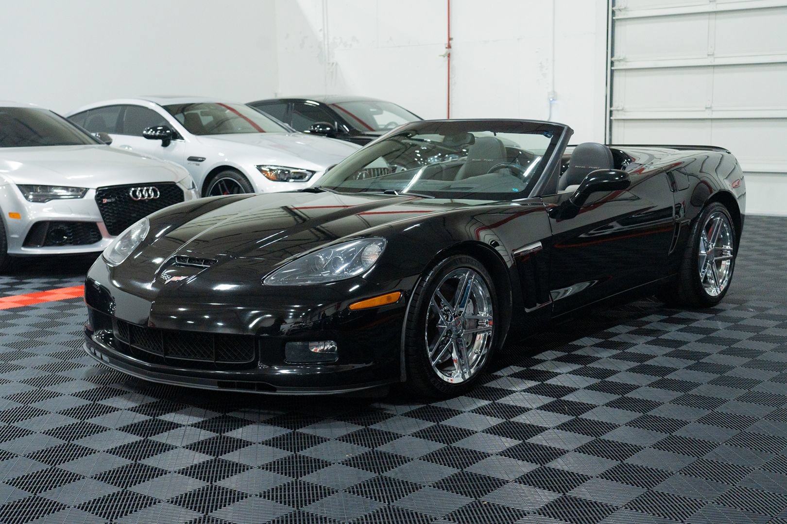 Used 2010 Chevrolet Corvette Grand Sport w/ Preferred Equipment Group RWD image 3