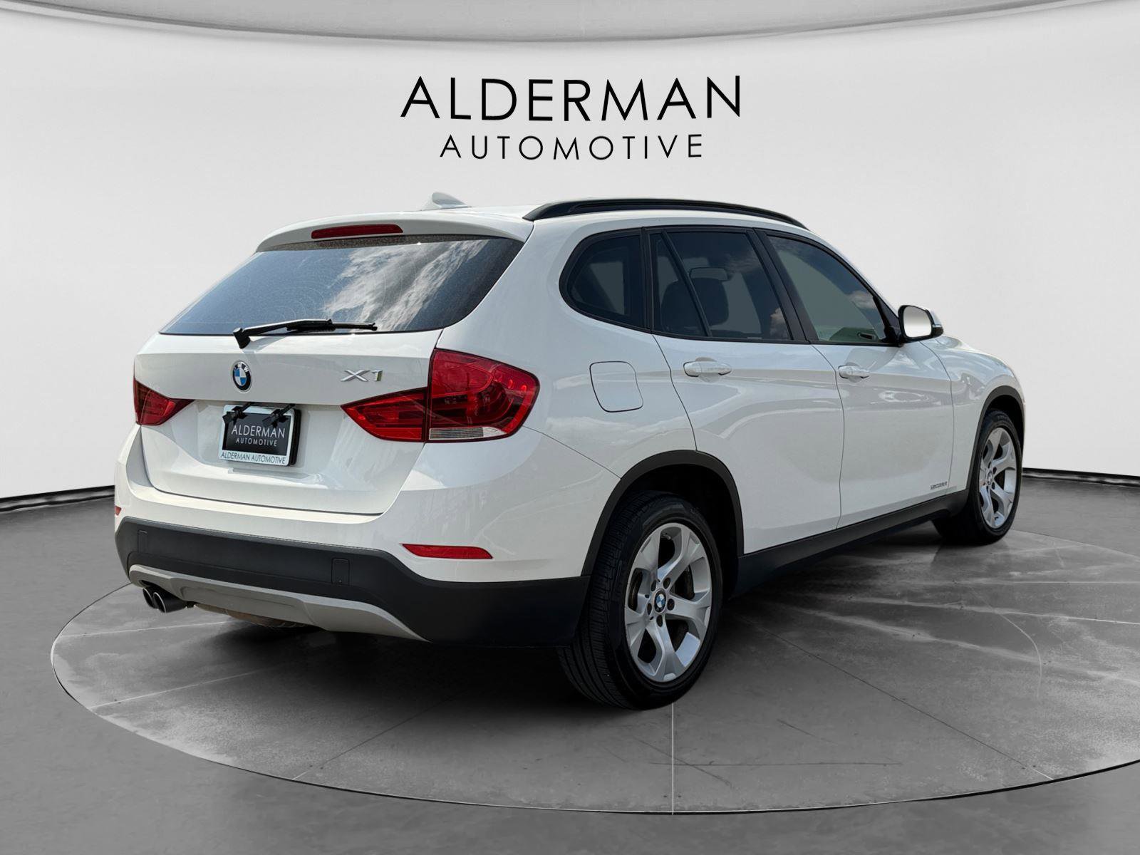 Used 2014 BMW X1 sDrive28i image 5