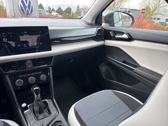 Certified 2025 Volkswagen Taos S AWD/4WD image 17