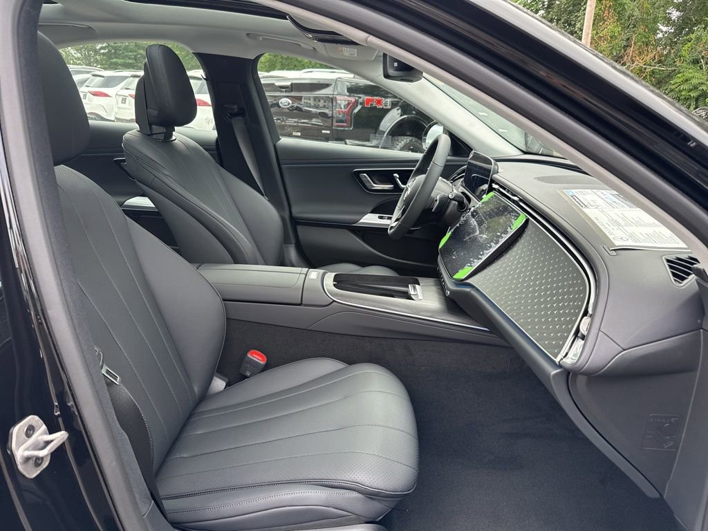 New 2026 Mercedes-Benz E 350 4MATIC Sedan image 11