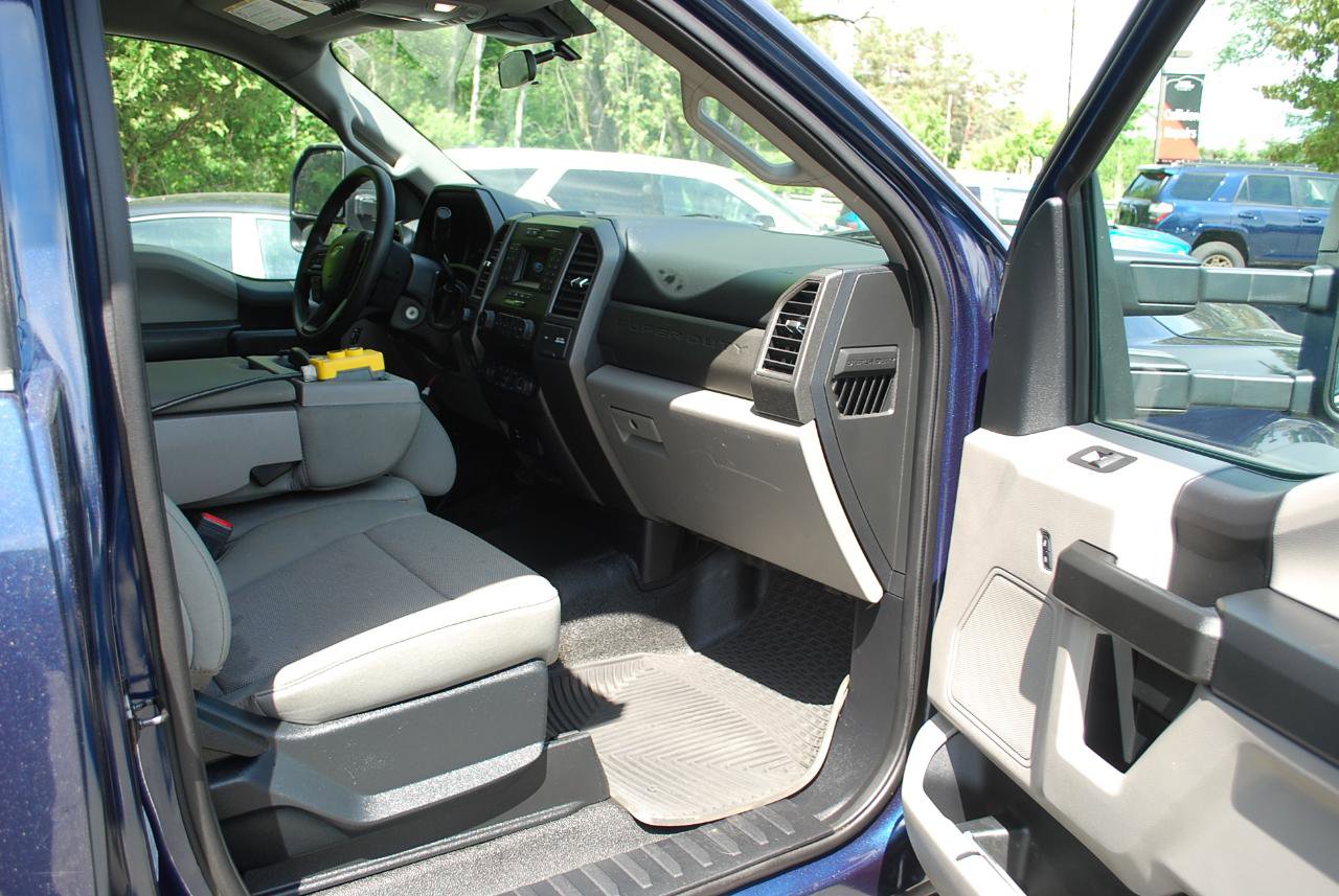Used 2020 Ford F550 4x4 Regular Cab Super Duty image 9