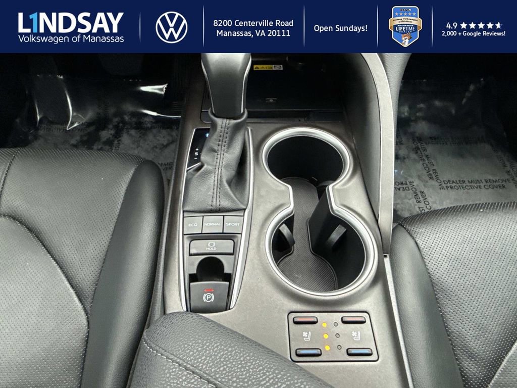 Used 2023 Toyota Camry XLE image 16