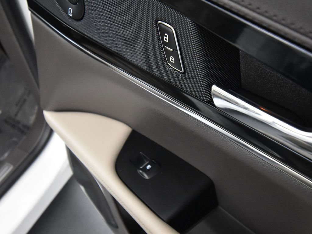 Used 2023 Lincoln Nautilus Reserve w/ Equipment Group 201A image 48