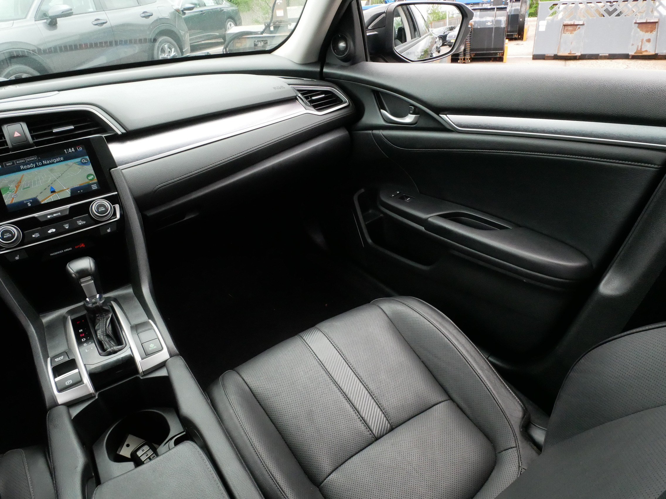 Used 2016 Honda Civic Touring image 4