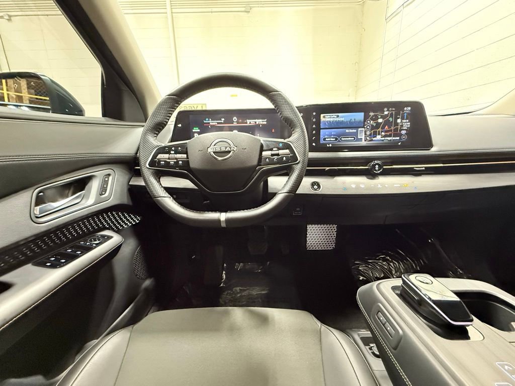 Used 2023 Nissan Ariya AWD image 34