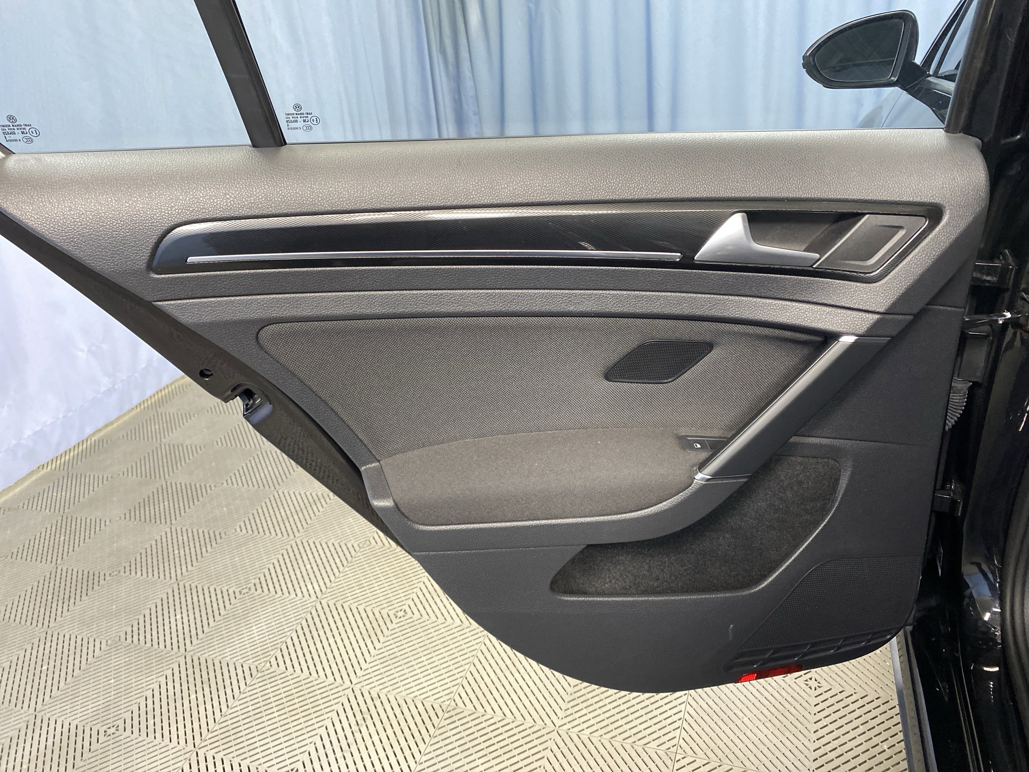 Used 2015 Volkswagen GTI S image 21