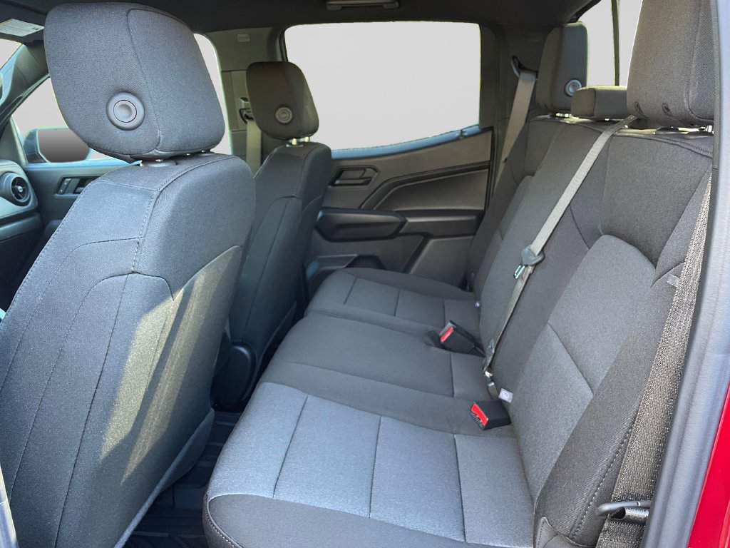 Used 2026 Chevrolet Colorado Trail Boss AWD/4WD image 19