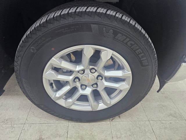 Used 2024 Chevrolet Silverado 1500 LT AWD/4WD image 19