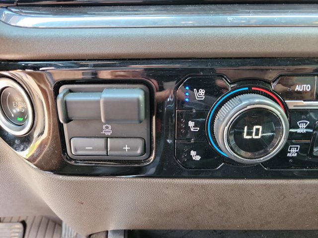 Used 2024 Chevrolet Silverado 1500 LTZ image 15