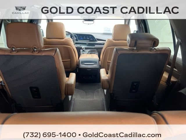 Certified 2022 Cadillac Escalade Premium Luxury AWD/4WD image 15