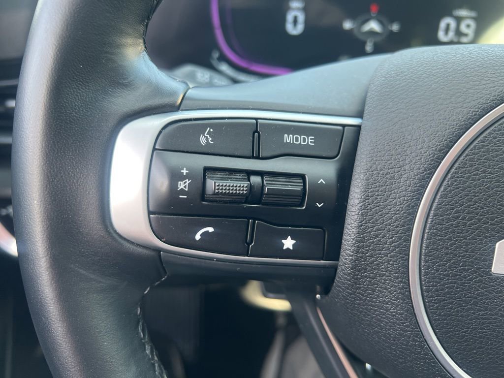Certified 2025 Kia Sportage EX image 57