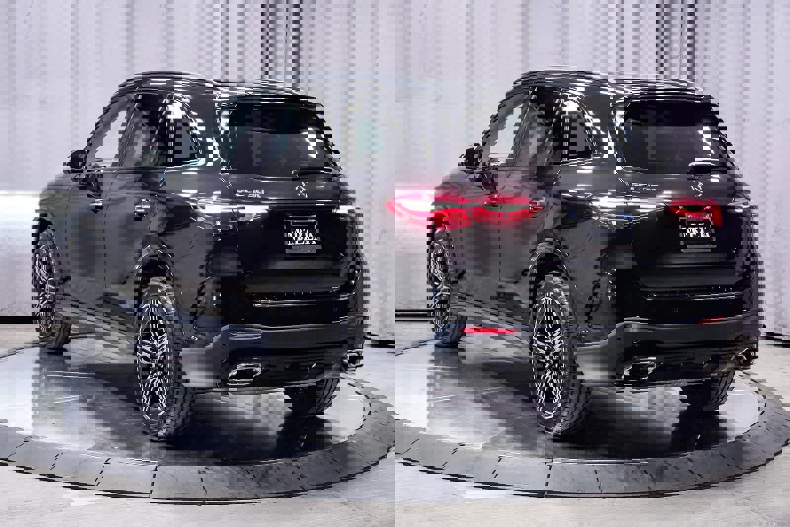 Certified 2026 Mercedes-Benz GLC 300 image 2