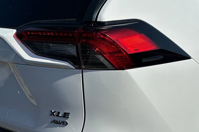 Used 2025 Toyota RAV4 XLE w/ Convenience Package AWD/4WD image 8