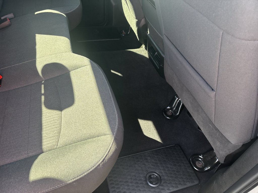 Used 2023 RAM 1500 Warlock AWD/4WD image 35