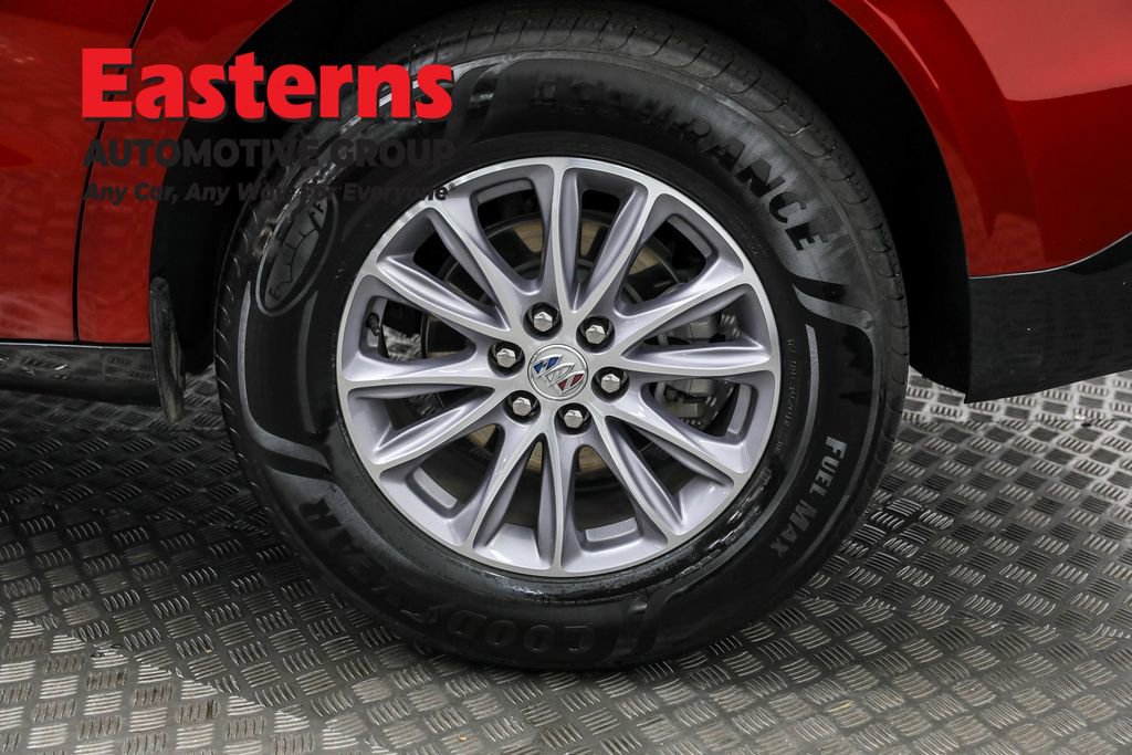 Used 2024 Buick Enclave Premium image 38