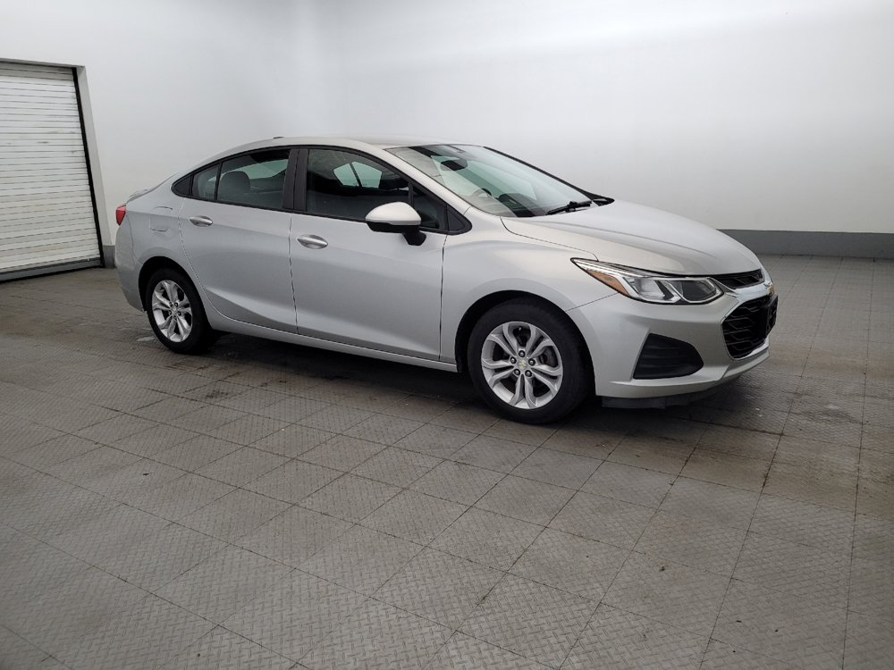 Used 2019 Chevrolet Cruze LS w/ LS Convenience Package FWD image 11