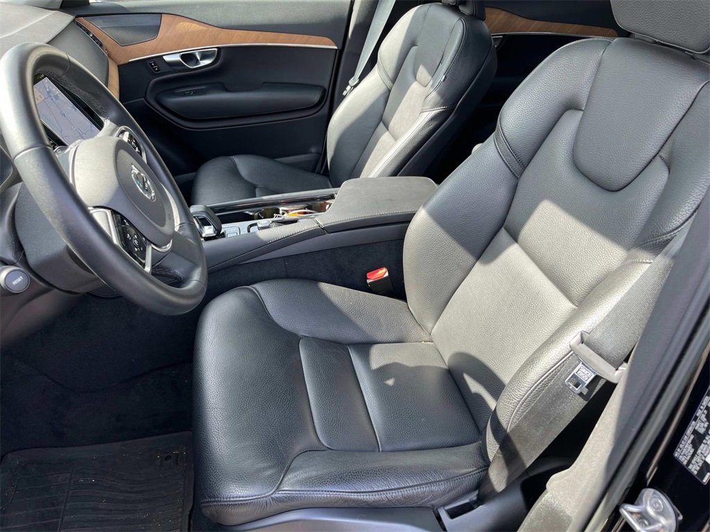 Used 2023 Volvo XC90 B6 Plus w/ Protection Package Premier image 25