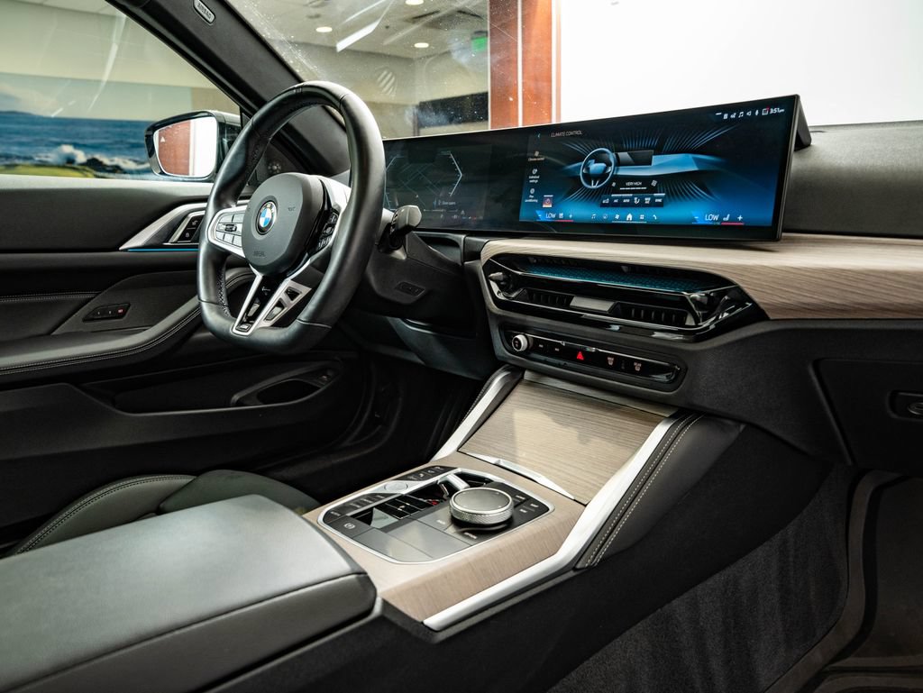 Certified 2025 BMW 430i xDrive Coupe w/ M Sport Package AWD/4WD image 43
