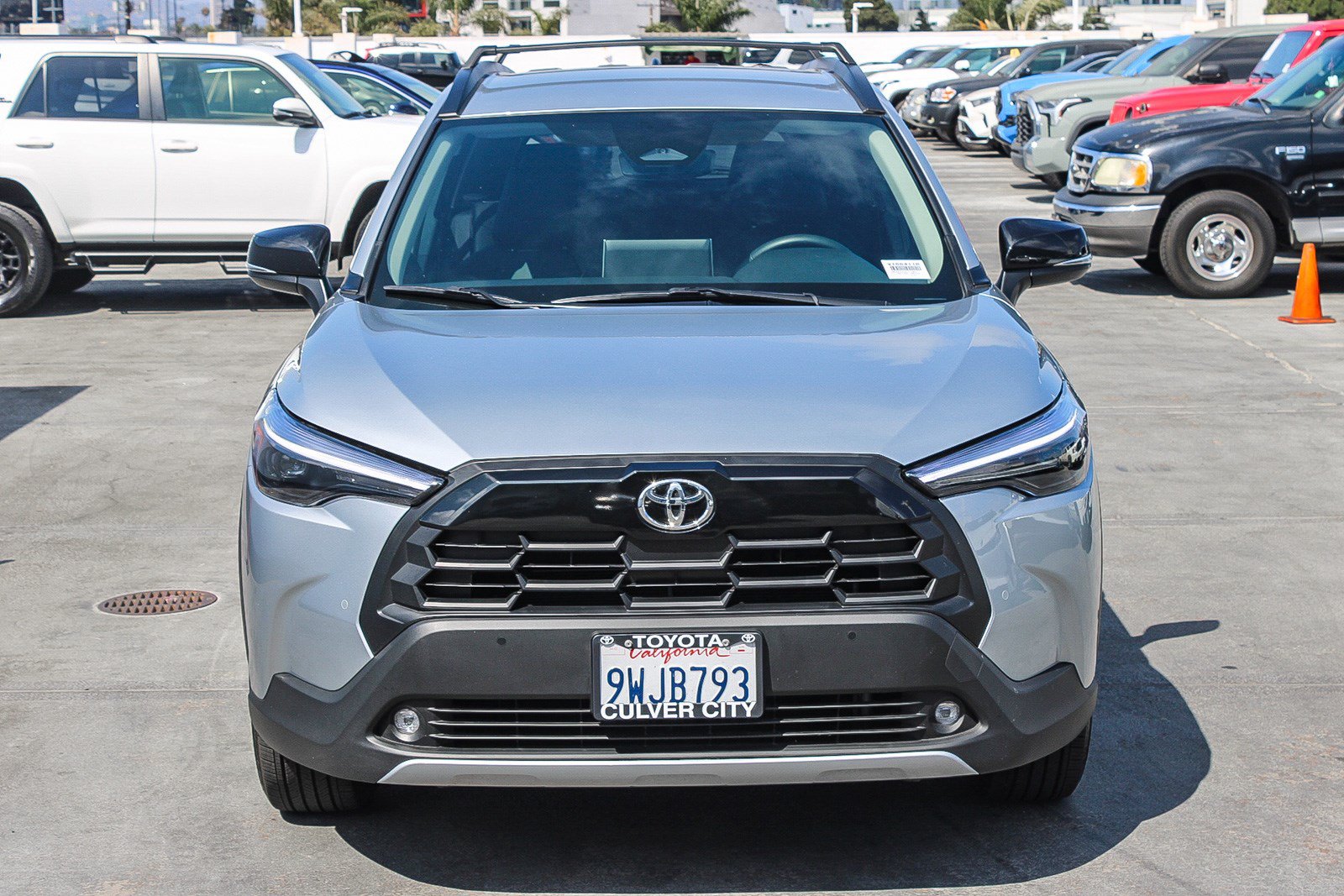 Certified 2026 Toyota Corolla Cross XLE FWD image 2