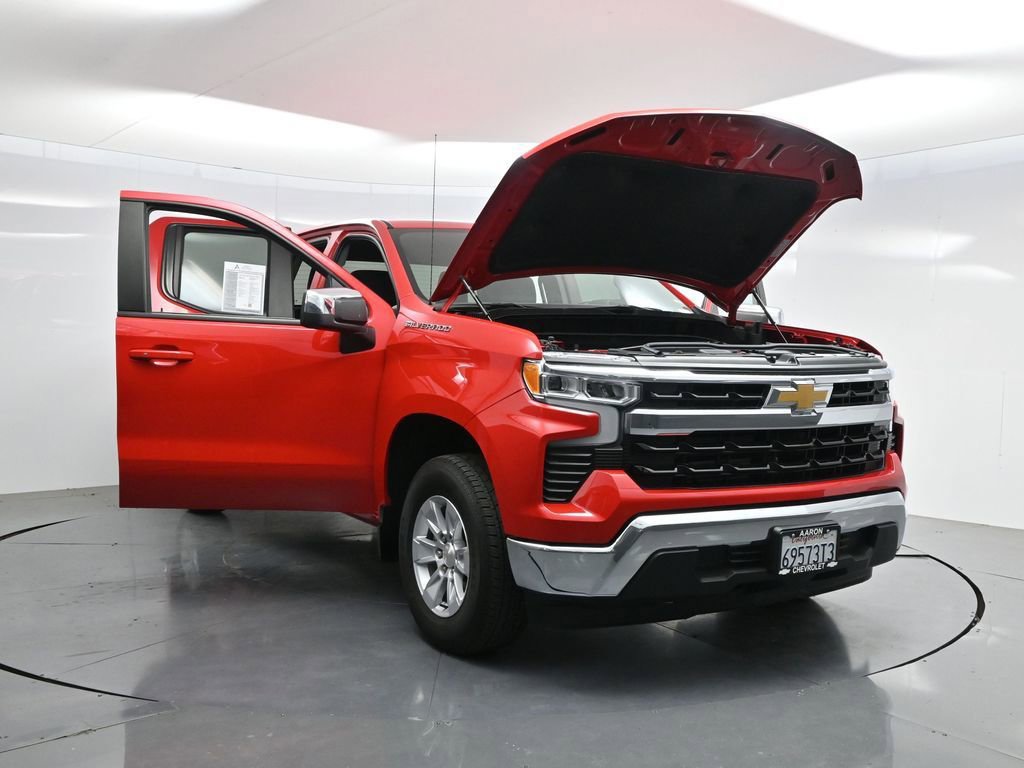 Used 2022 Chevrolet Silverado 1500 LT image 46