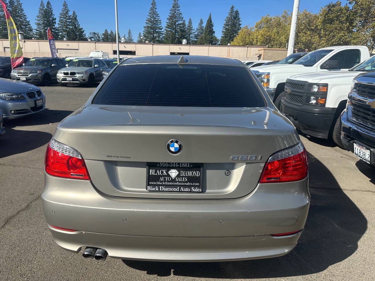Used 2010 BMW 528i Sedan RWD image 5