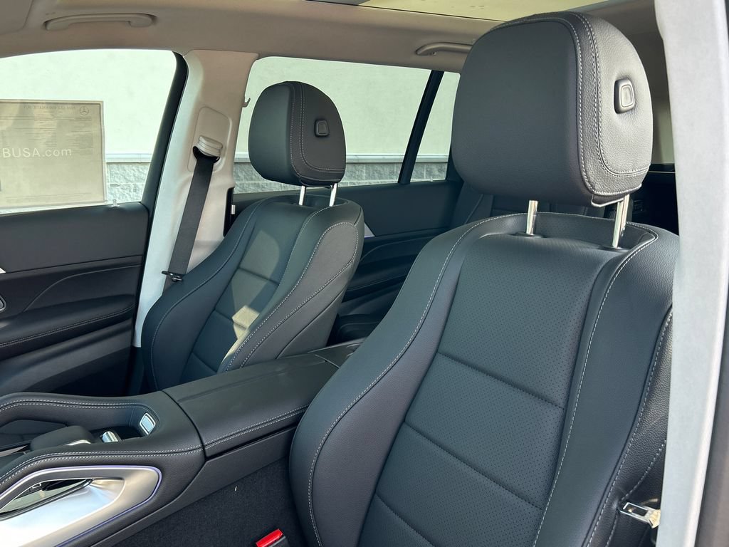 New 2026 Mercedes-Benz GLS 450 4MATIC image 15