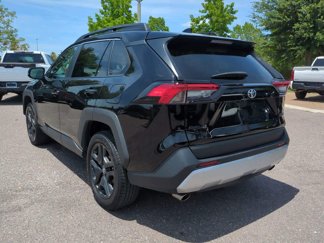 Certified 2024 Toyota RAV4 Adventure AWD/4WD image 4