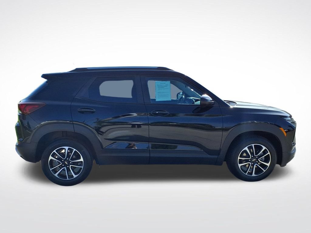 Used 2025 Chevrolet TrailBlazer LT FWD image 10