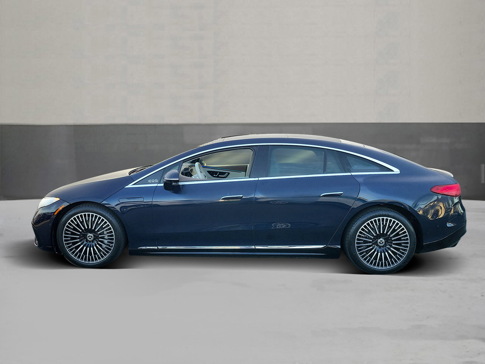 Used 2023 Mercedes-Benz EQS 450+ Sedan image 3