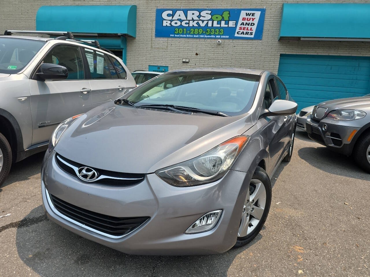Used 2012 Hyundai Elantra GLS w/ Preferred Pkg 3 FWD image 2