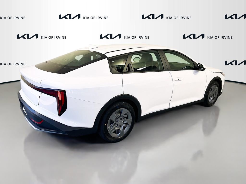 New 2026 Kia K4 LX image 7