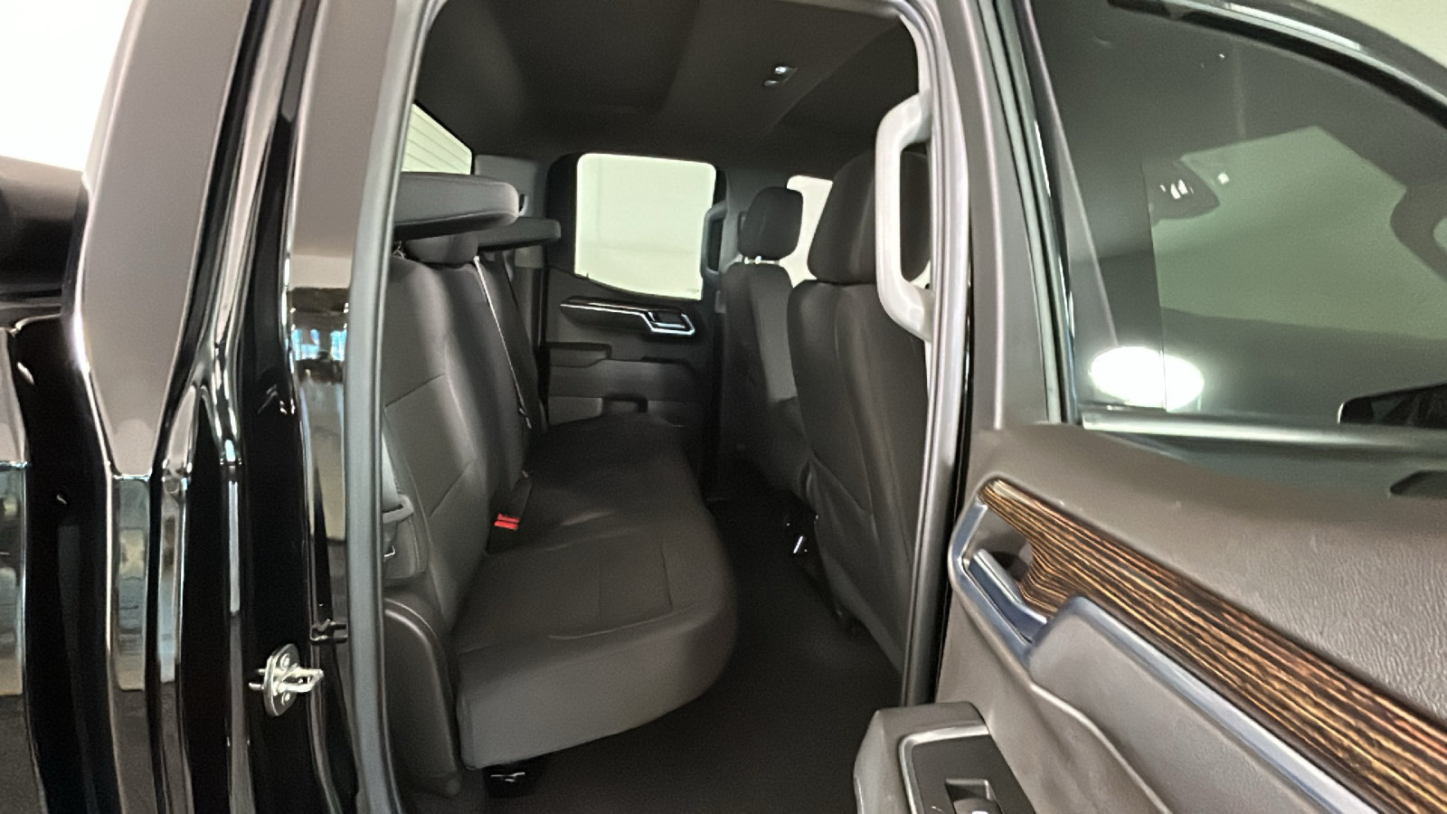 Used 2023 GMC Sierra 1500 Elevation AWD/4WD image 36