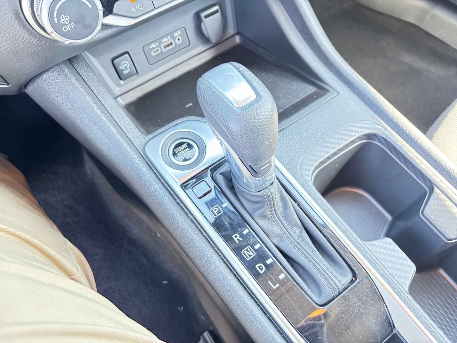 Used 2025 Nissan Sentra SV FWD image 39
