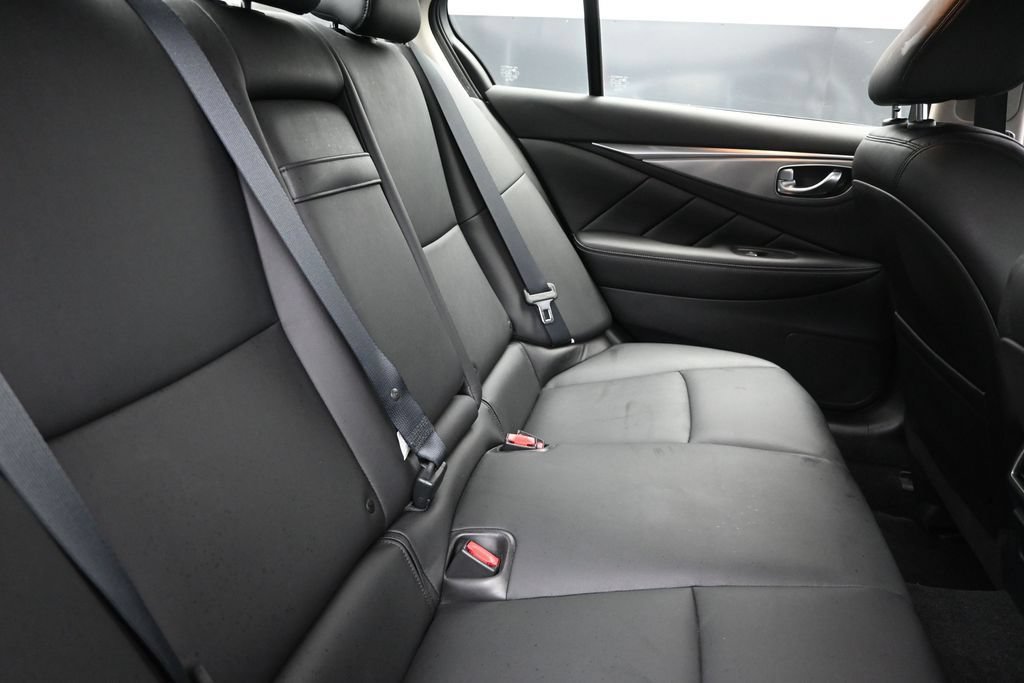 Certified 2016 INFINITI Q50 3.0t Premium w/ 3.0T Premium Plus Package RWD image 19