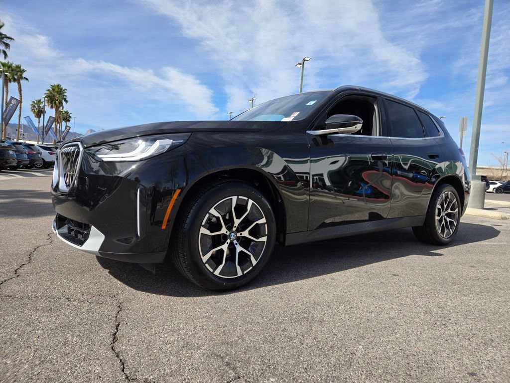 Used 2025 BMW X3 xDrive30i w/ Premium Package image 2