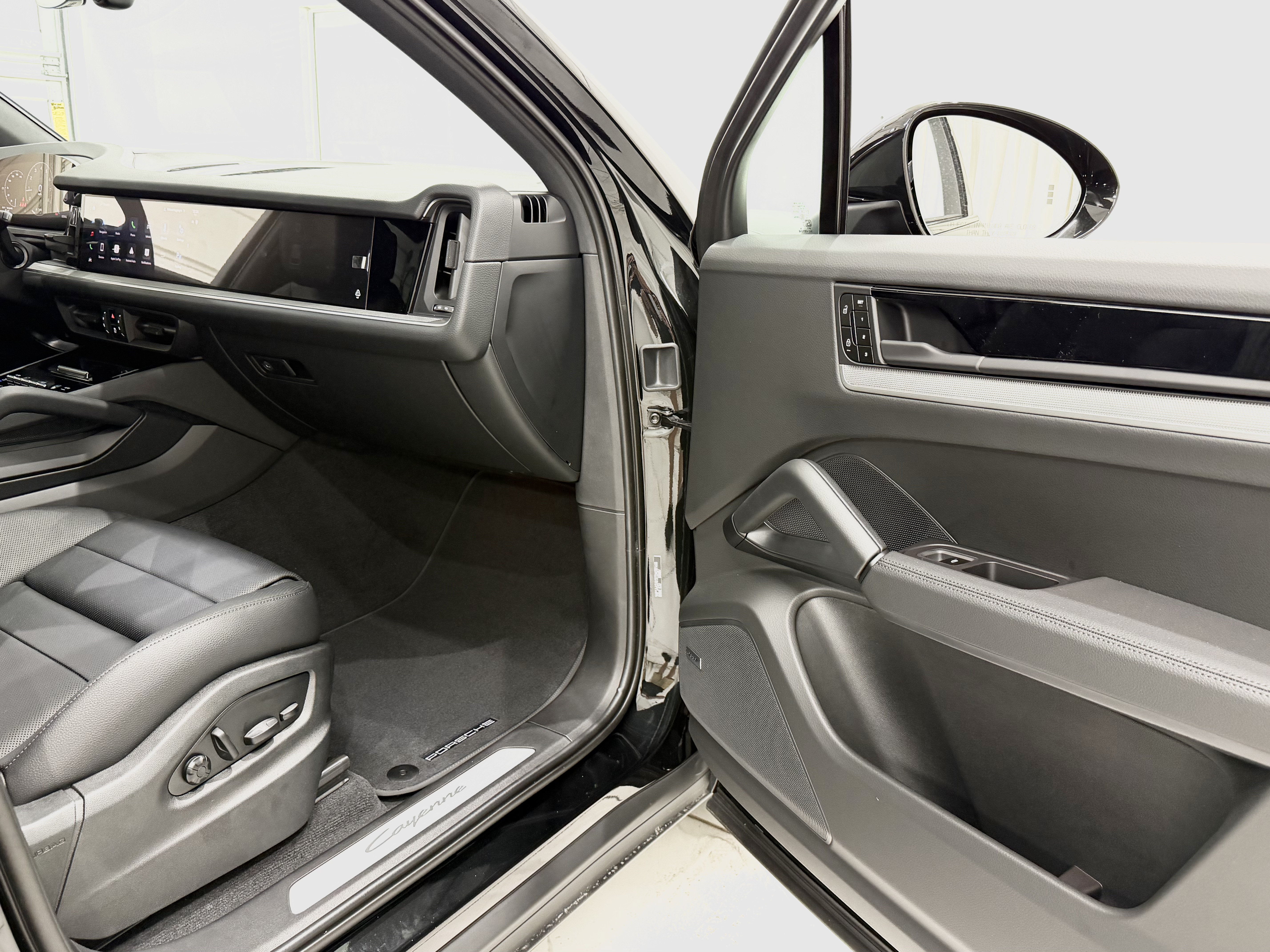 New 2026 Porsche Cayenne AWD/4WD image 22