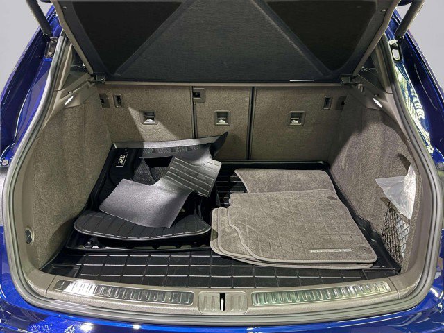 Used 2024 Porsche Macan image 90