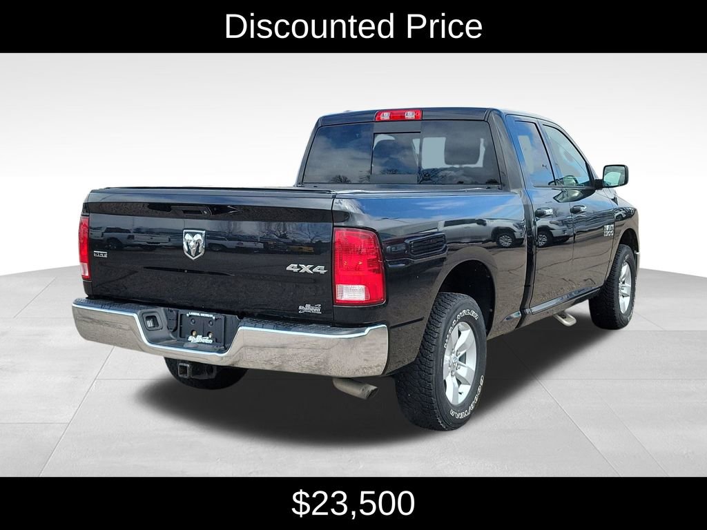 Used 2017 RAM 1500 Classic SLT image 3