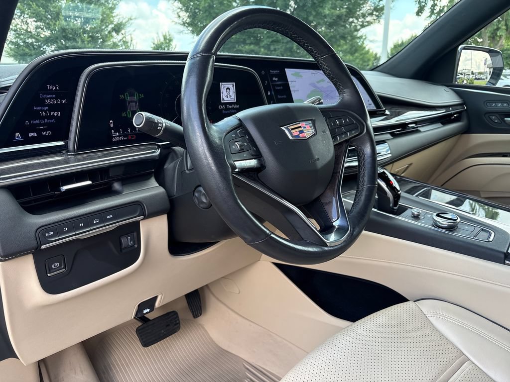 Certified 2021 Cadillac Escalade ESV Premium Luxury AWD/4WD image 10