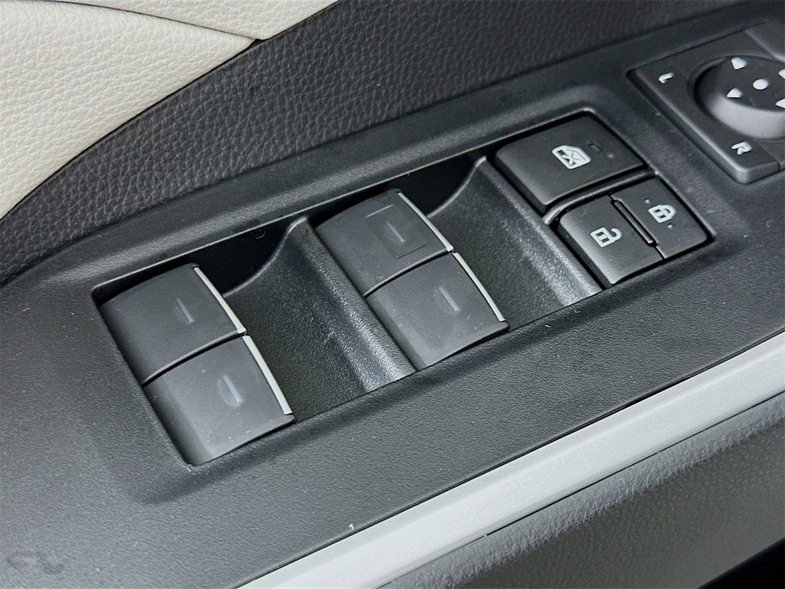 New 2025 Toyota RAV4 XLE image 17