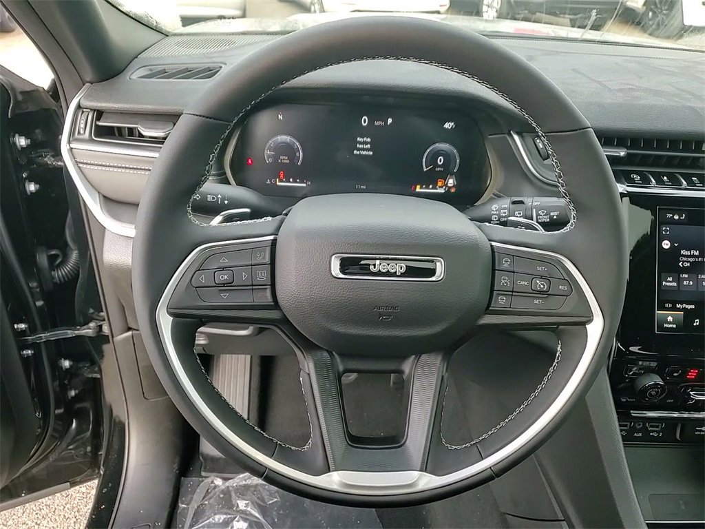 New 2025 Jeep Grand Cherokee Laredo X w/ Luxury Tech Group I image 30