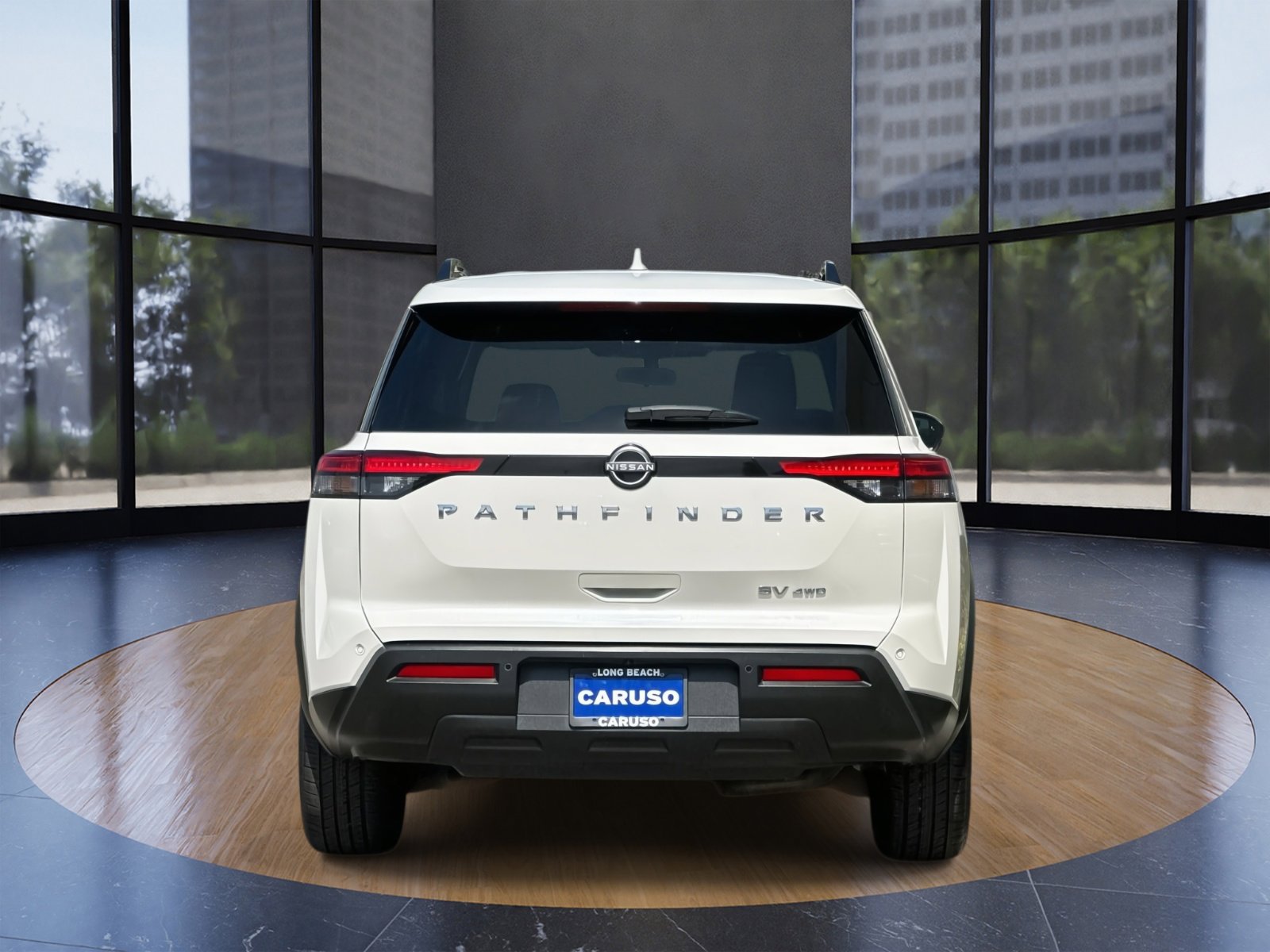 Used 2023 Nissan Pathfinder SV image 4