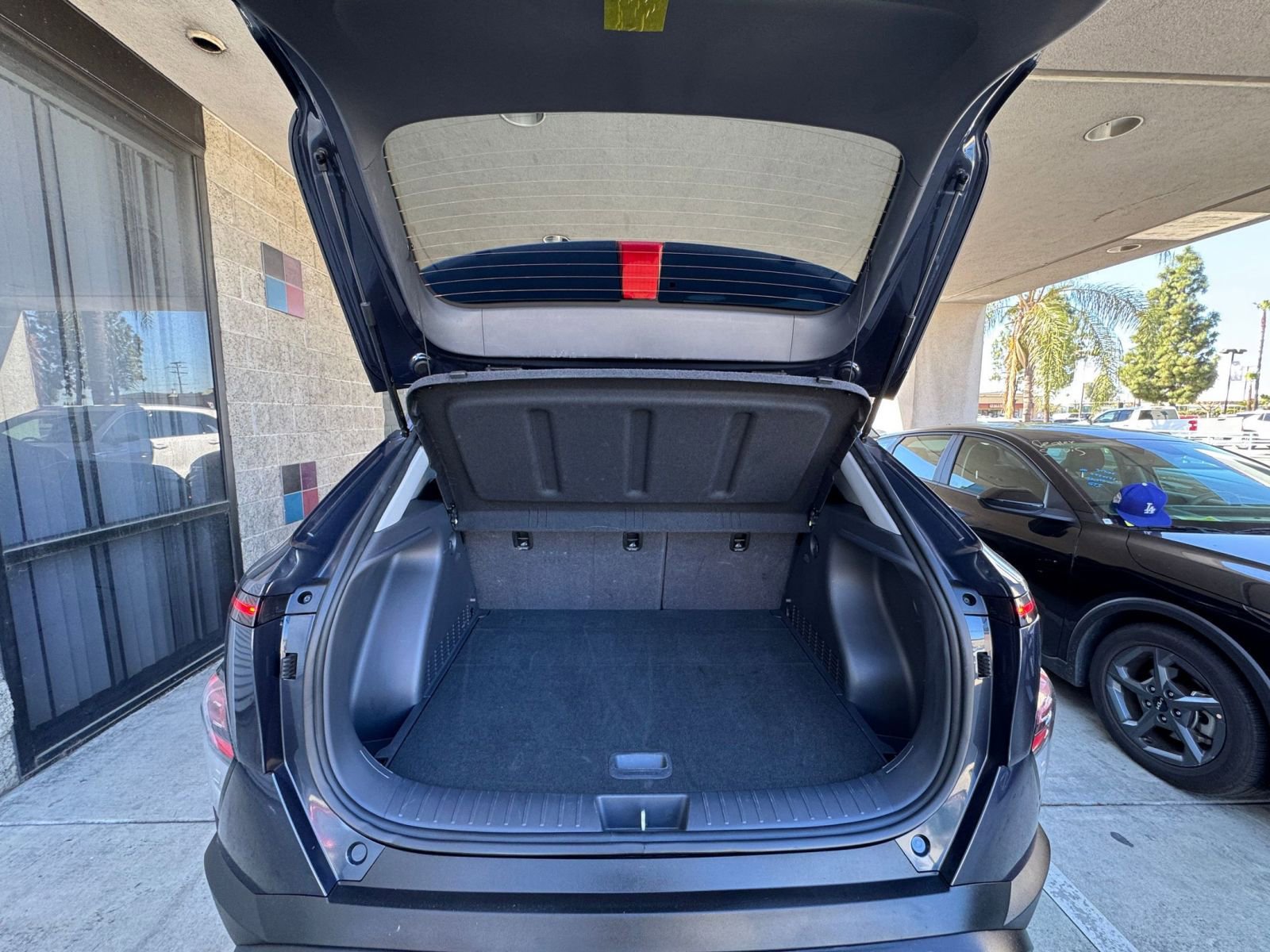 Used 2025 Hyundai Kona SEL image 32