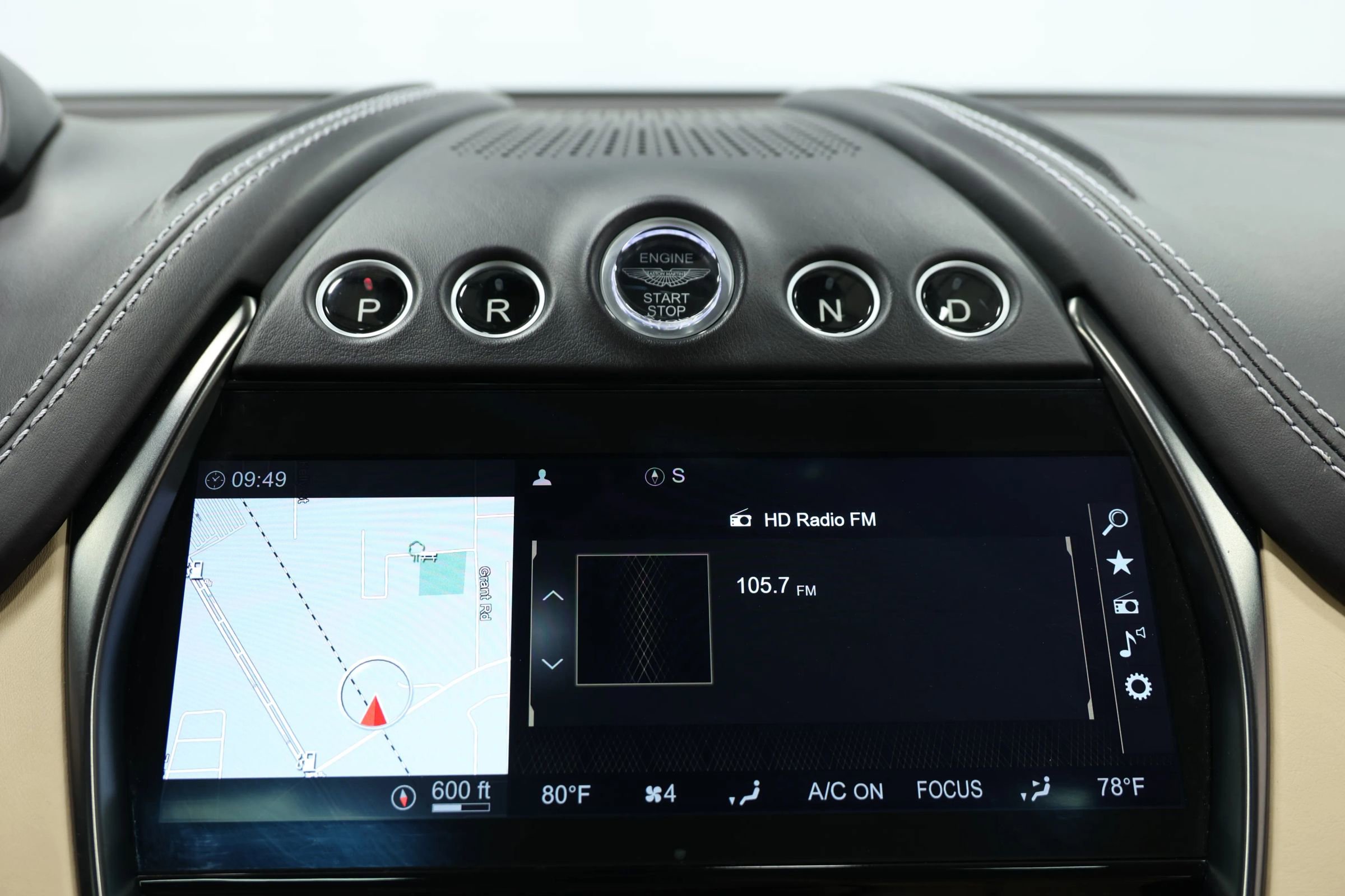 Used 2021 Aston Martin DBX image 37